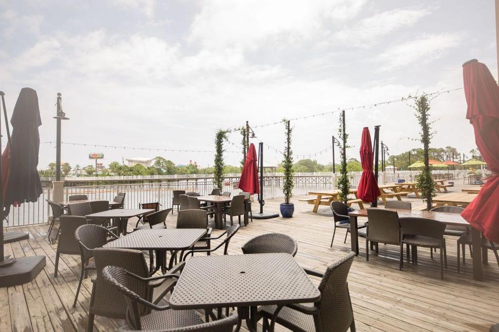 Living Right At Laketown Wharf #1016 By Nautical Properties パナマシティービーチ エクステリア 写真